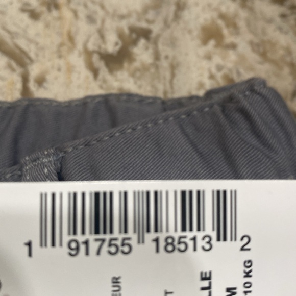 Beautiful shirt and pant. - Picture 4 of 5